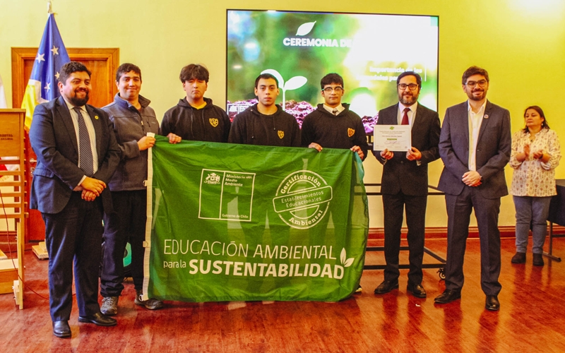 LSMF recibe Certificación Ambiental en significativa ceremonia en Punta Arenas