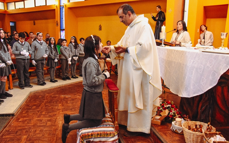 Primera Comunión: un hito que ilumina la vida de nuestros estudiantes