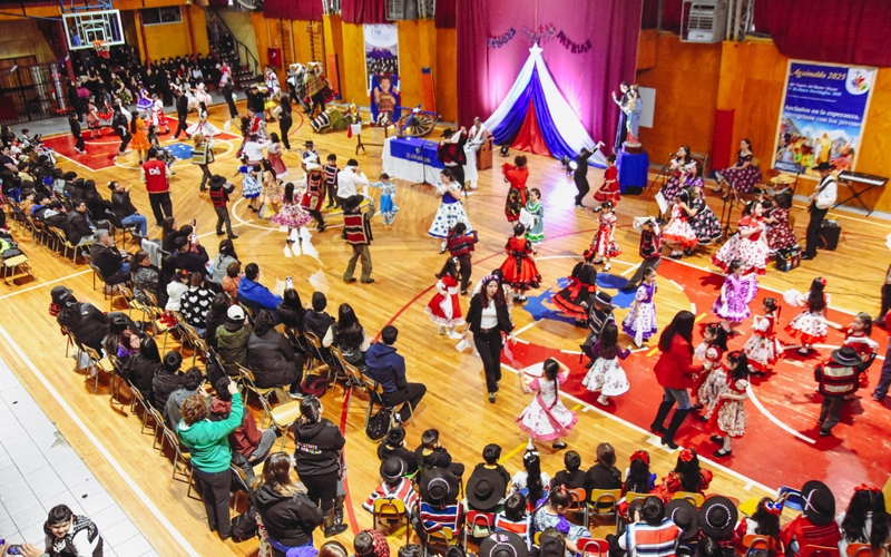 LSMF celebró las Fiestas Patrias con oración, tradición y alegría