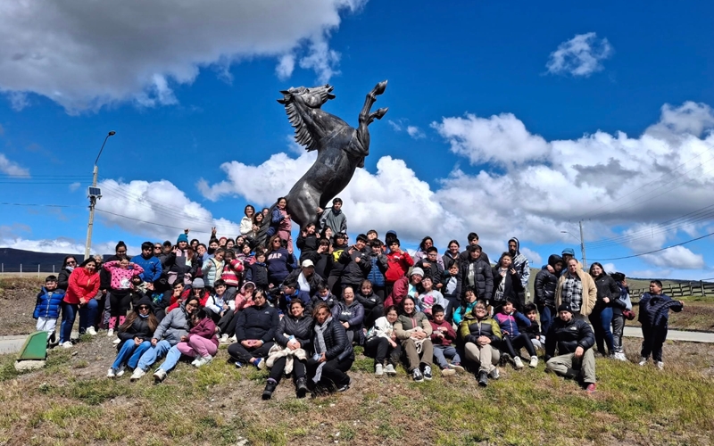 Taller de Vida Sana y Responsable cierra el a&ntilde;o con salida educativa a Torres del Paine