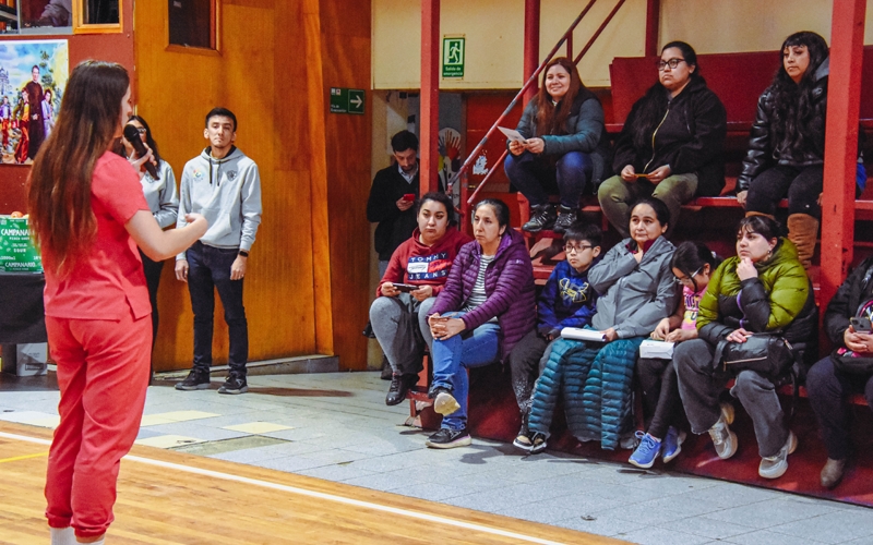 Apoderados de 1&deg; a 4&deg; b&aacute;sico participaron en 2&deg; Escuela para Padres