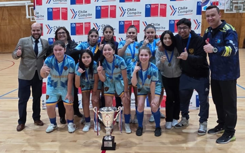 Fagnano destaca en el futsal regional: damas se coronan bicampeonas y varones alcanzan el podio