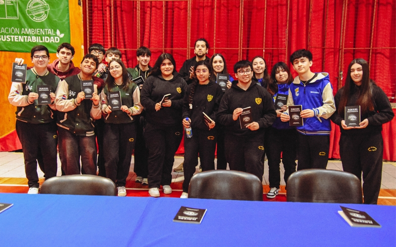 Estudiantes de cuarto medio presentan su libro “Pliegues Ético-Políticos”