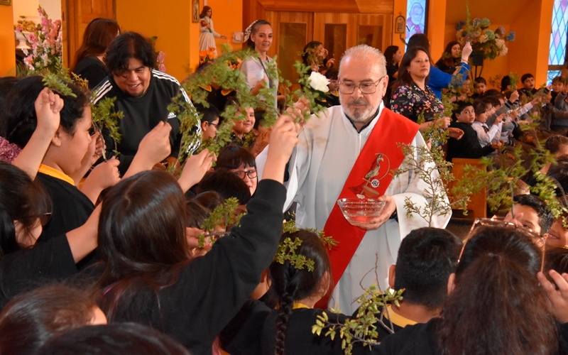 Con alegría y fe niños celebraron "Domingo de Ramos"